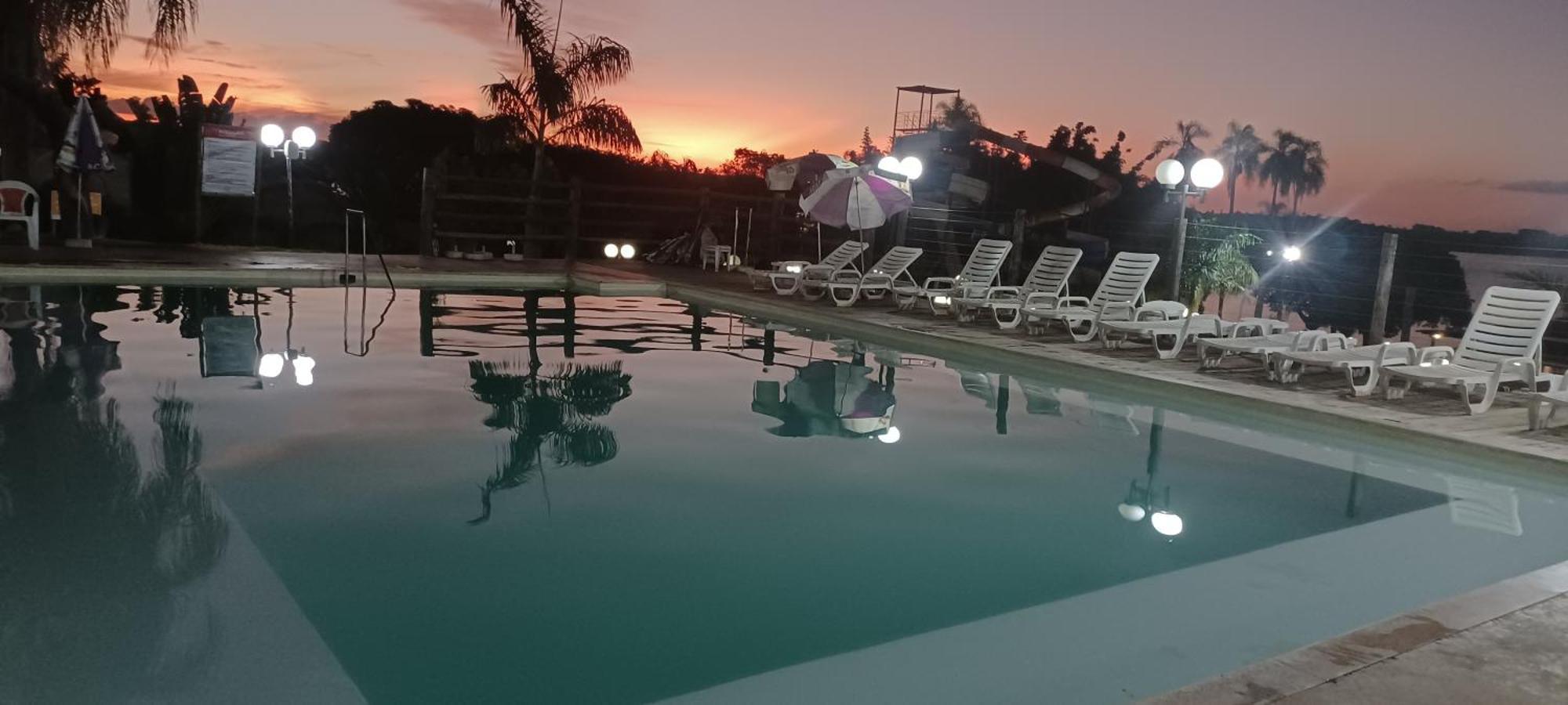 Sunset Thermas Park Paranapanema Buitenkant foto